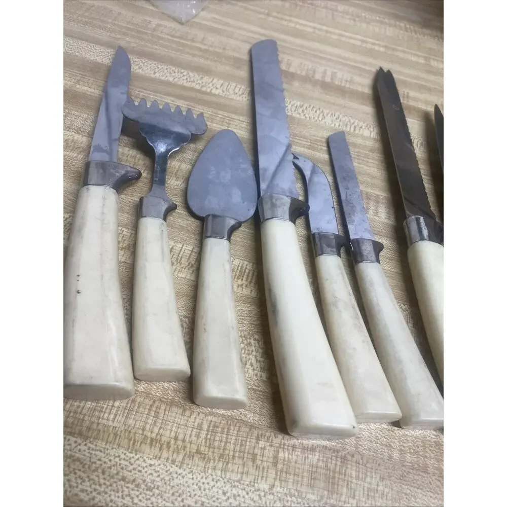 Vintage Regent Sheffield 11 Pieces Stainless Cutlery Knives England